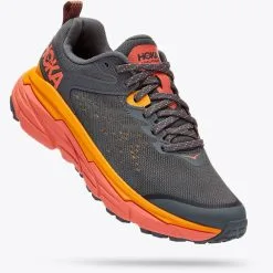 Hoka One One Women's Challenger ATR 6